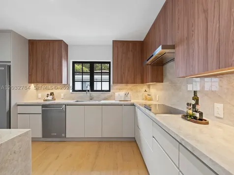 39 Palermo Avenue Coral Gables FL 33134