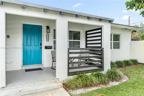 1523 NE 118th Terrace Miami FL 33161