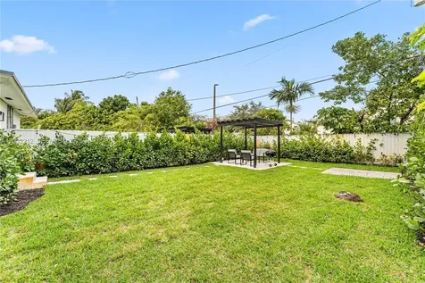 1523 NE 118th Terrace Miami FL 33161