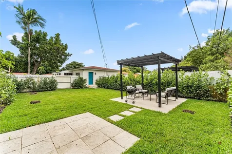 1523 NE 118th Terrace Miami FL 33161