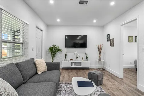 1523 NE 118th Terrace Miami FL 33161