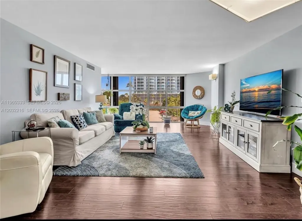 6423 Collins Avenue Miami Beach FL 33141