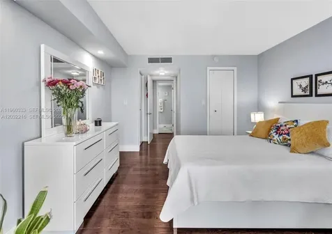 6423 Collins Avenue Miami Beach FL 33141
