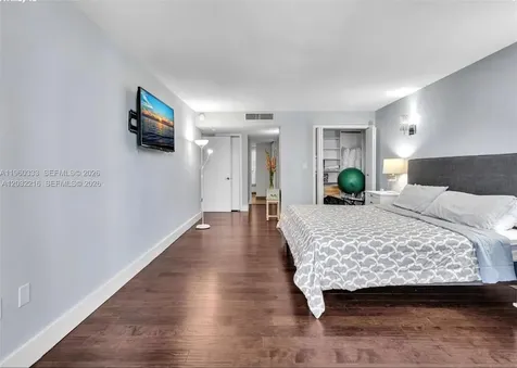 6423 Collins Avenue Miami Beach FL 33141