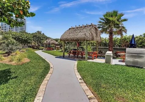 6423 Collins Avenue Miami Beach FL 33141