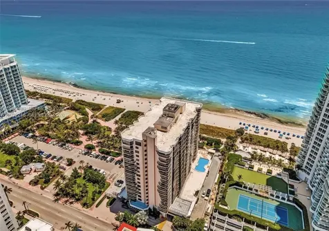 6423 Collins Avenue Miami Beach FL 33141