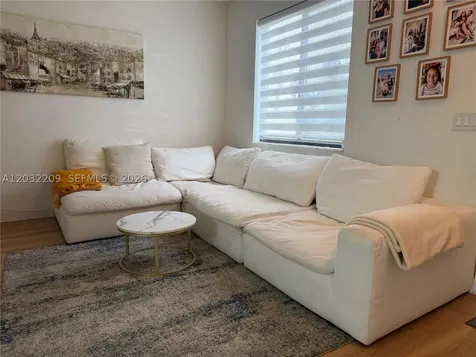 20731 NE 7th Place Miami FL 33179