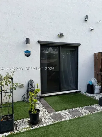 20731 NE 7th Place Miami FL 33179