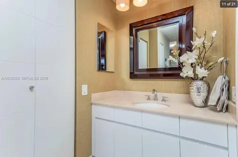 888 Brickell Key Drive Miami FL 33131