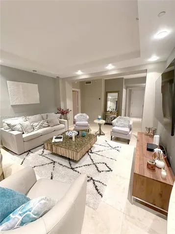 888 Brickell Key Drive Miami FL 33131
