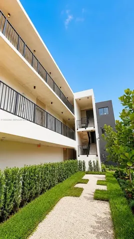 8106 NE 1st Avenue Miami FL 33138