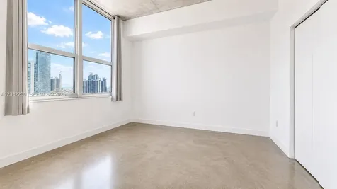 133 NE 2nd Avenue Miami FL 33132