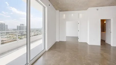 133 NE 2nd Avenue Miami FL 33132
