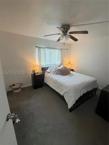 9495 N Palm Circle N Pembroke Pines FL 33025