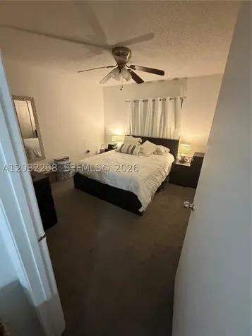 9495 N Palm Circle N Pembroke Pines FL 33025