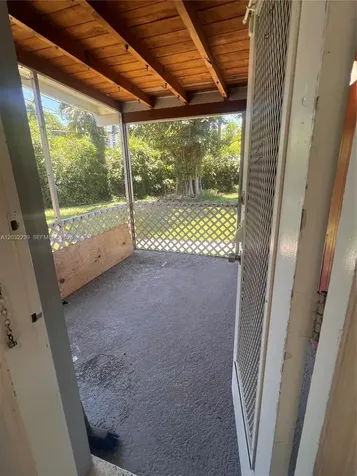 2210 NE 170th Street North Miami Beach FL 33160