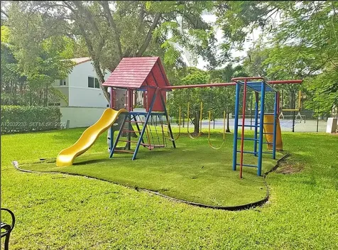 6622 Acacia Court South Miami FL 33143
