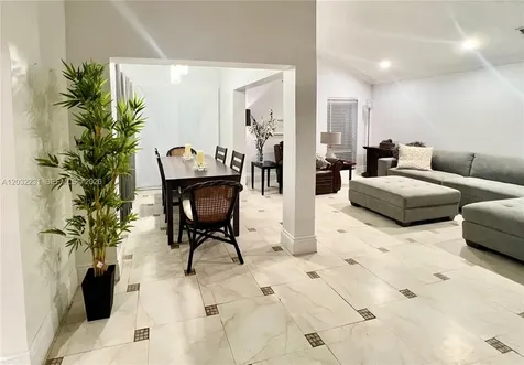 11769 SW 92nd Lane Miami FL 33186