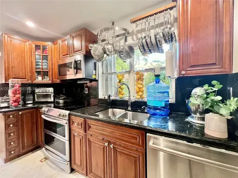 11769 SW 92nd Lane Miami FL 33186