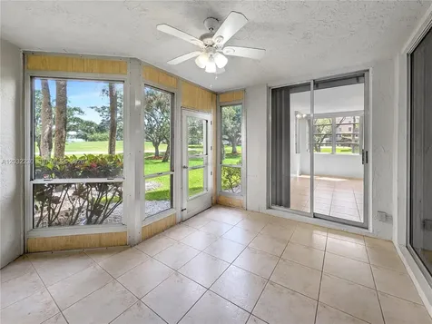 9531 Seagrape Drive Davie FL 33324