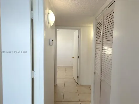 9531 Seagrape Drive Davie FL 33324