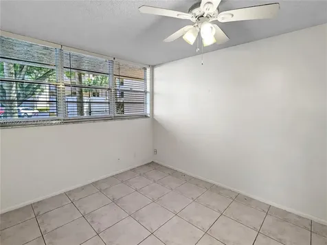 9531 Seagrape Drive Davie FL 33324