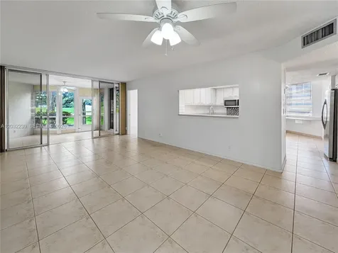 9531 Seagrape Drive Davie FL 33324