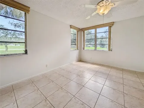 9531 Seagrape Drive Davie FL 33324