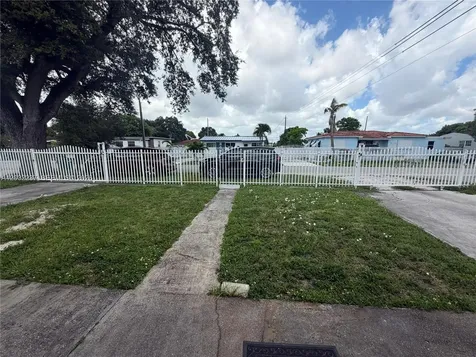 10415 NW 30th Court Miami FL 33147