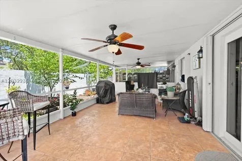 19291 NW 90th Court Hialeah FL 33018