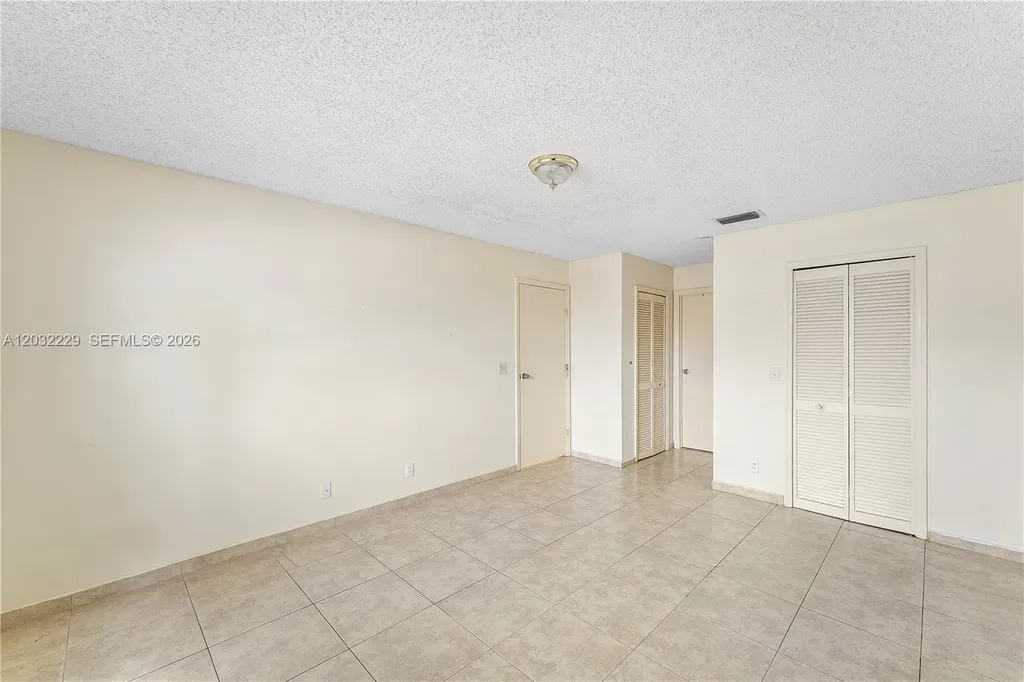 1586 Old Cypress Trail Wellington FL 33414