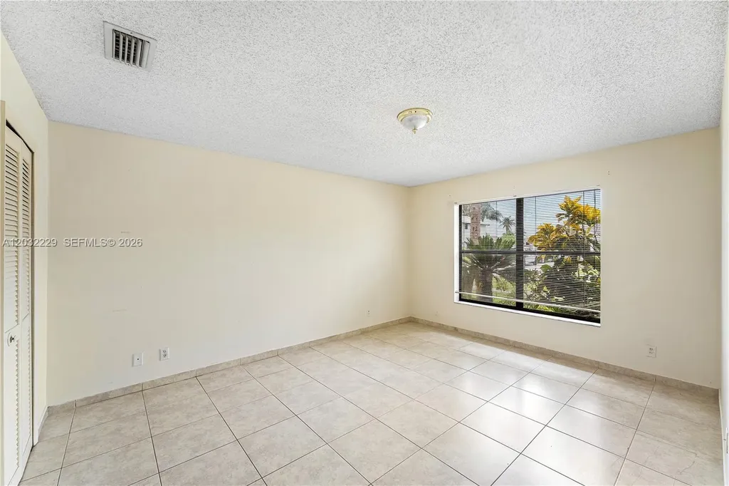 1586 Old Cypress Trail Wellington FL 33414
