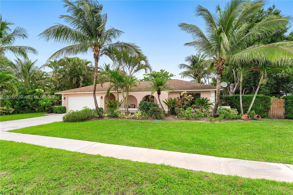 1586 Old Cypress Trail Wellington FL 33414