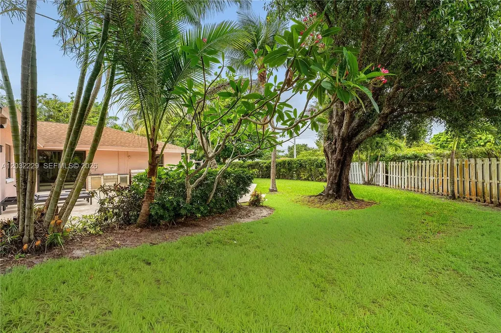 1586 Old Cypress Trail Wellington FL 33414
