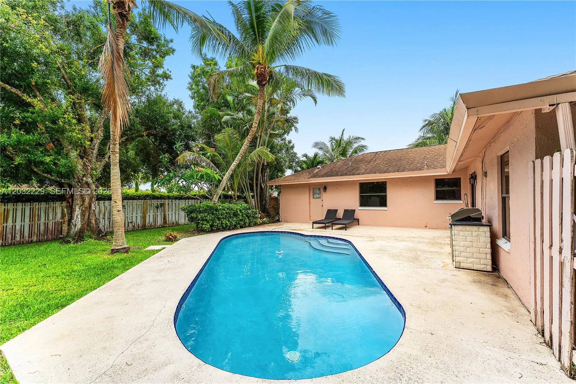 1586 Old Cypress Trail Wellington FL 33414