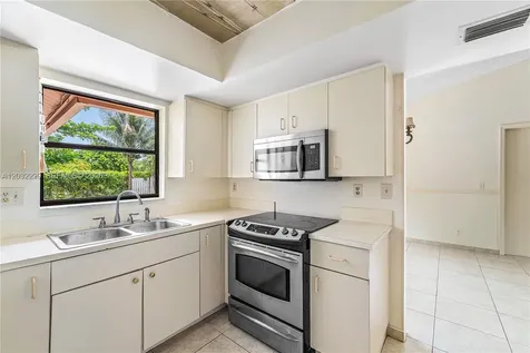 1586 Old Cypress Trail Wellington FL 33414