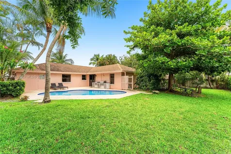 1586 Old Cypress Trail Wellington FL 33414