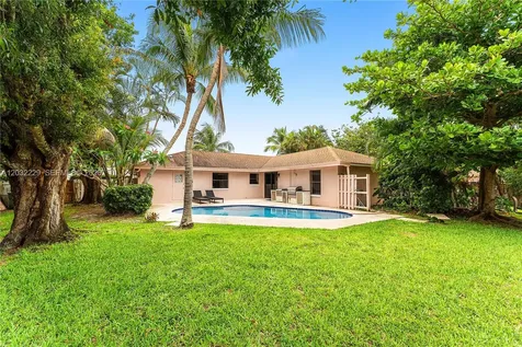 1586 Old Cypress Trail Wellington FL 33414