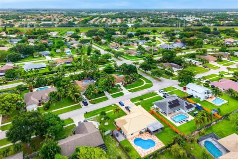 1586 Old Cypress Trail Wellington FL 33414