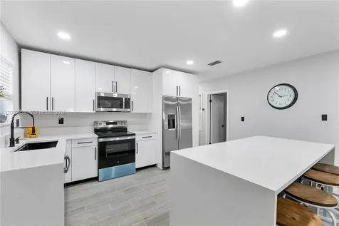 510 E Acre Drive Plantation FL 33317