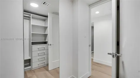 555 NE 34th Street Miami FL 33137