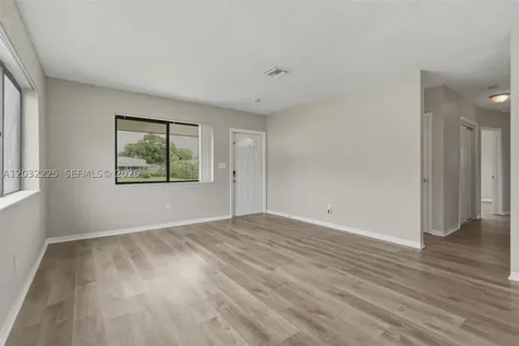 1432 NE 181st Street North Miami Beach FL 33162