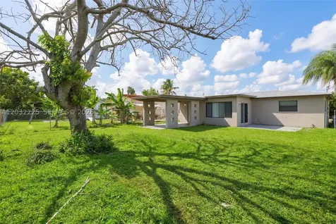 1432 NE 181st Street North Miami Beach FL 33162