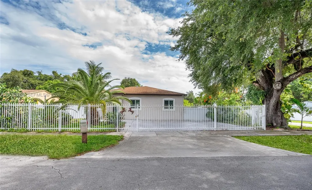 1507 NW 100th Street Miami FL 33147