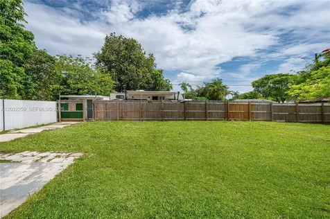 1507 NW 100th Street Miami FL 33147