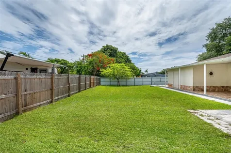 1507 NW 100th Street Miami FL 33147
