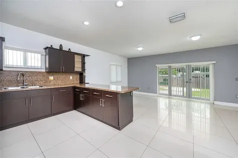 1507 NW 100th Street Miami FL 33147
