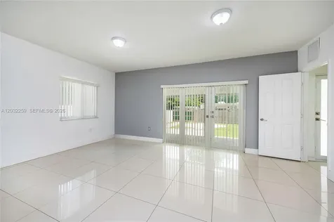 1507 NW 100th Street Miami FL 33147