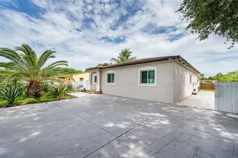 1507 NW 100th Street Miami FL 33147