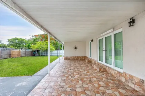 1507 NW 100th Street Miami FL 33147
